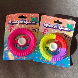 Squeezee Spinner Fidget Spinner Toy Bundle NEW (2 Different Colors)